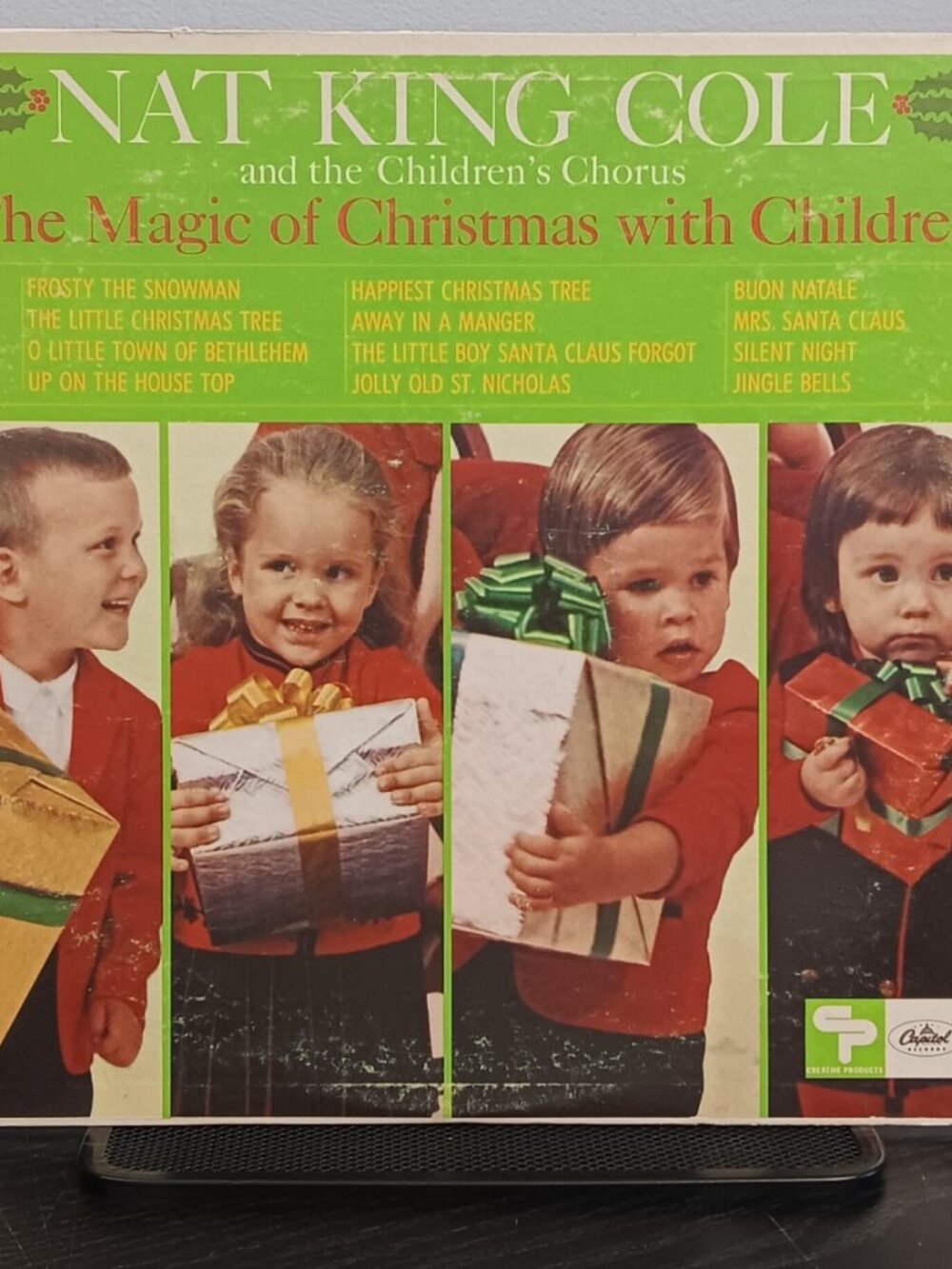Nat King Cole & The Children's Chorus - The Magic Of Christmas with Children -
